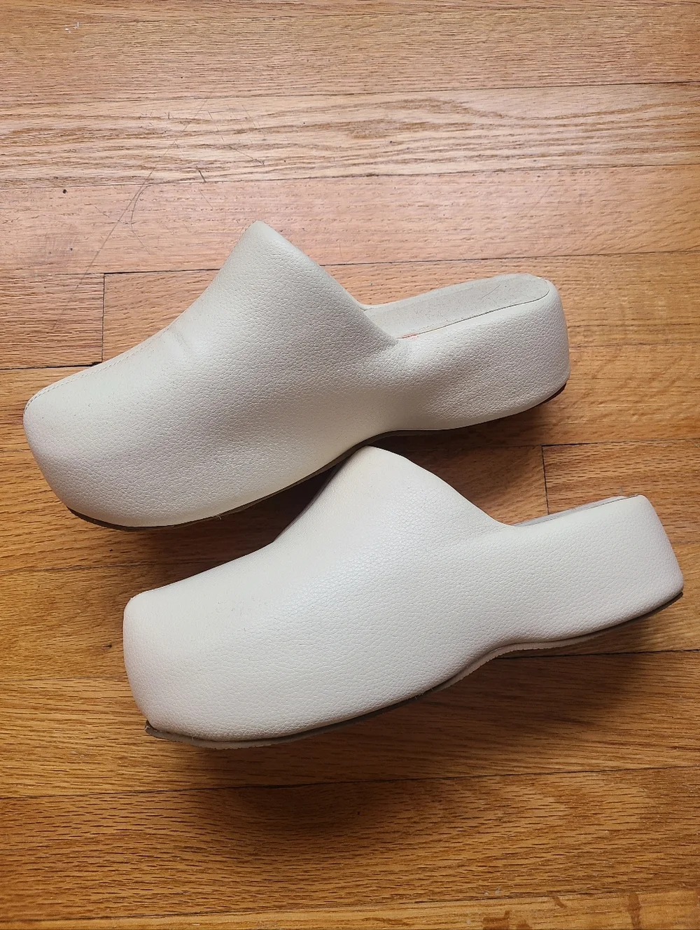 Anthropologie Matisse Bubble Clogs - Picture 2 of 7